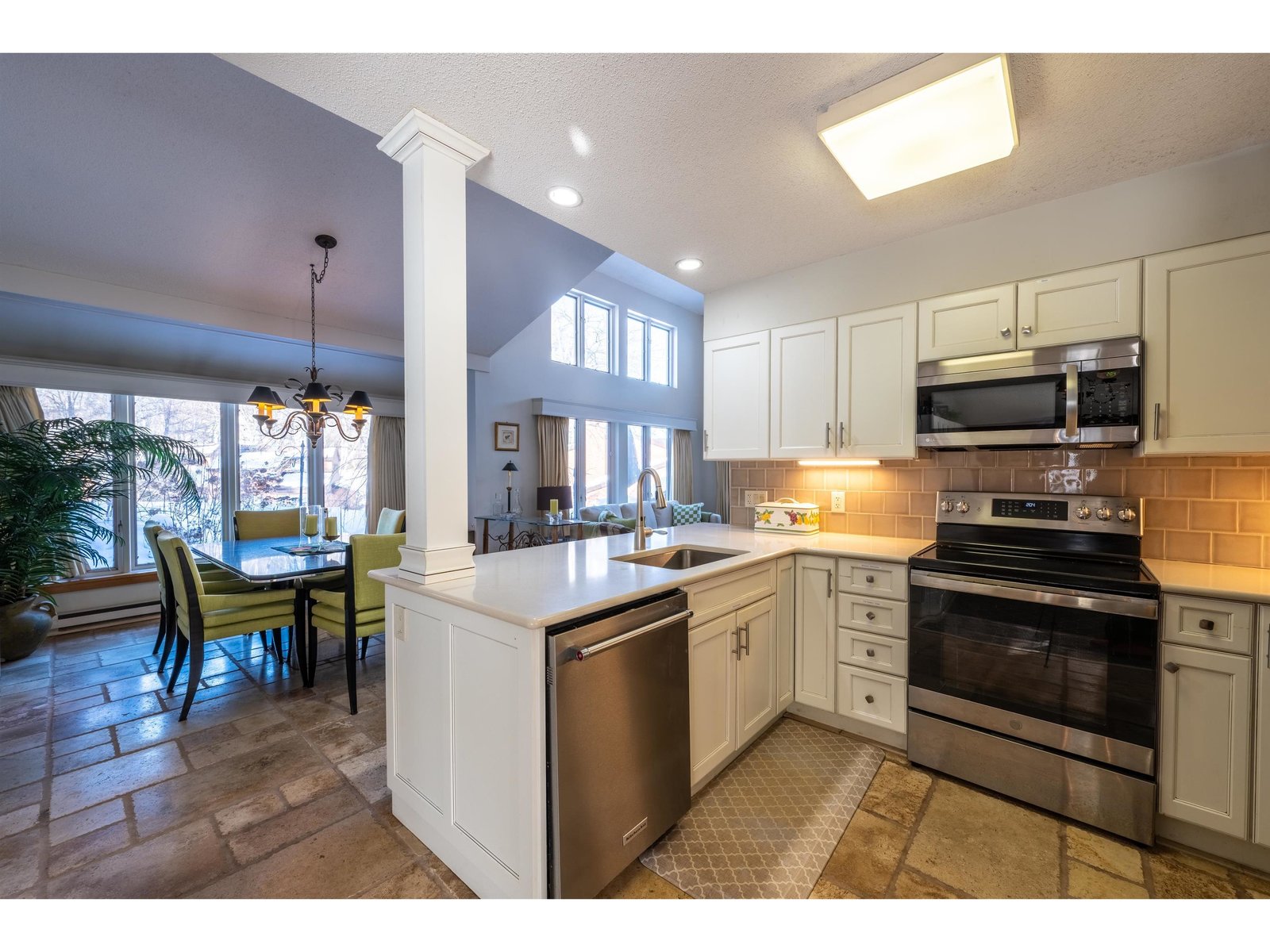 3755 Quechee Main Street, Unit 9A