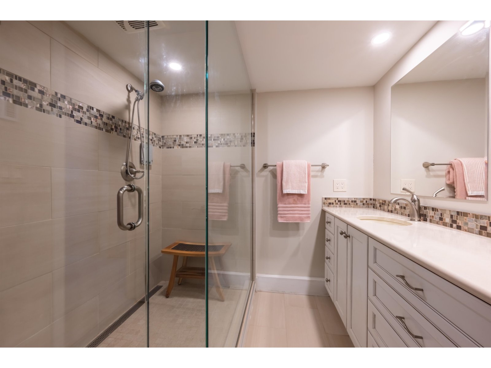 3755 Quechee Main Street, Unit 9A