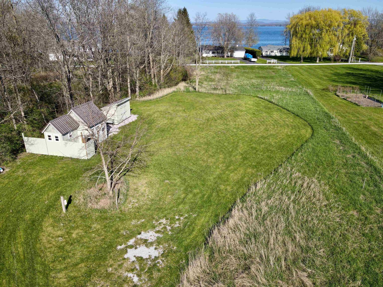 3770 Lakeview Drive
