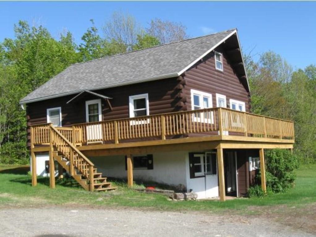 3774 Mountain Road