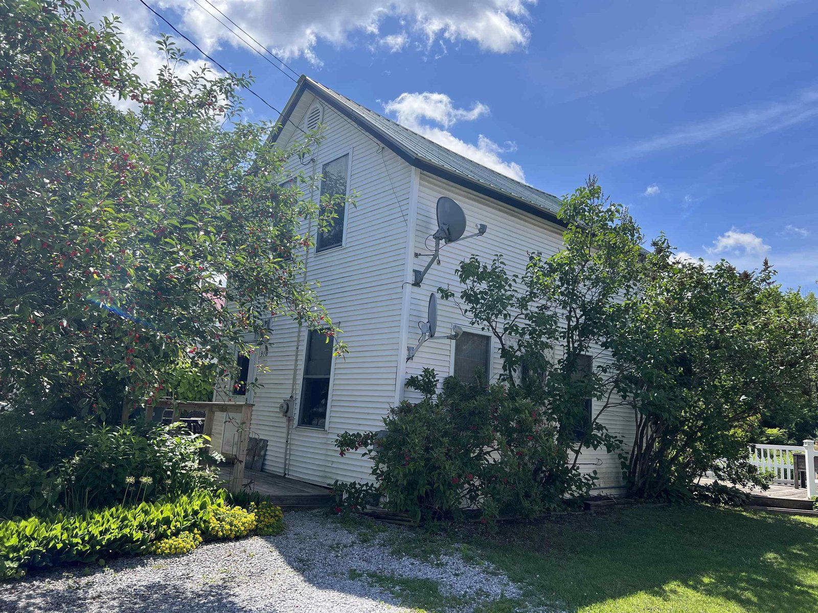 378 Lake Road