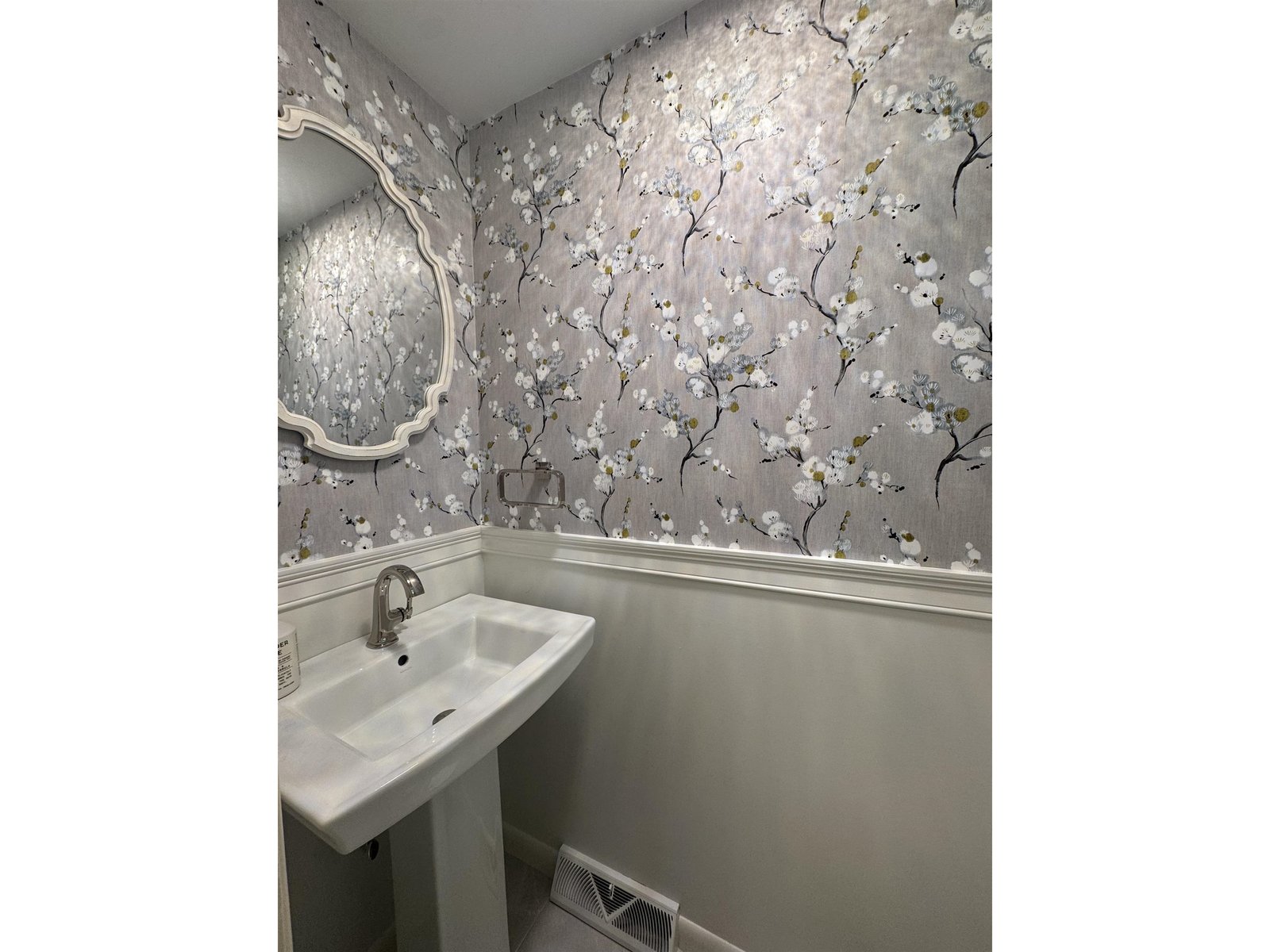 1st Floor bath