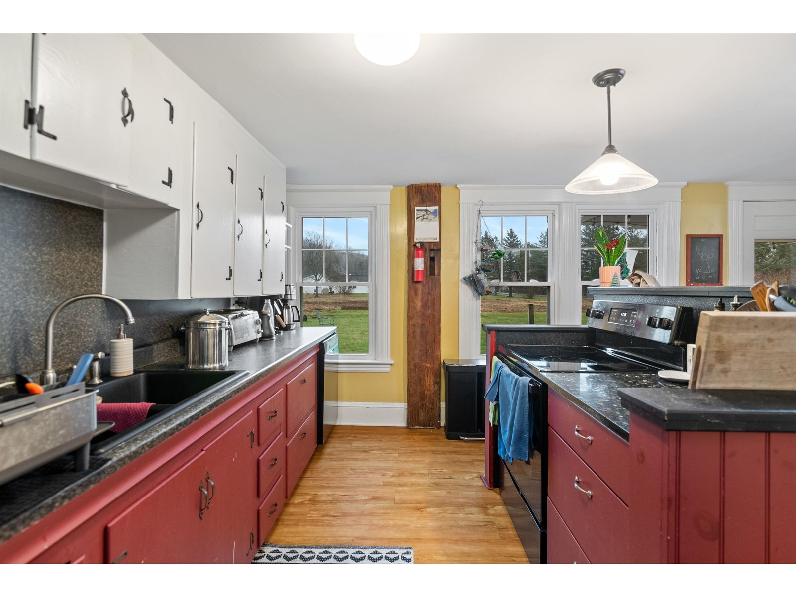37a River Road