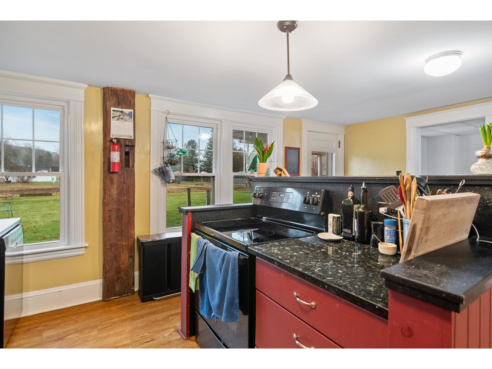 37a River Road