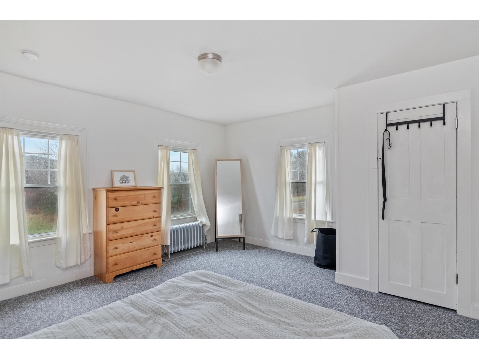 37a River Road