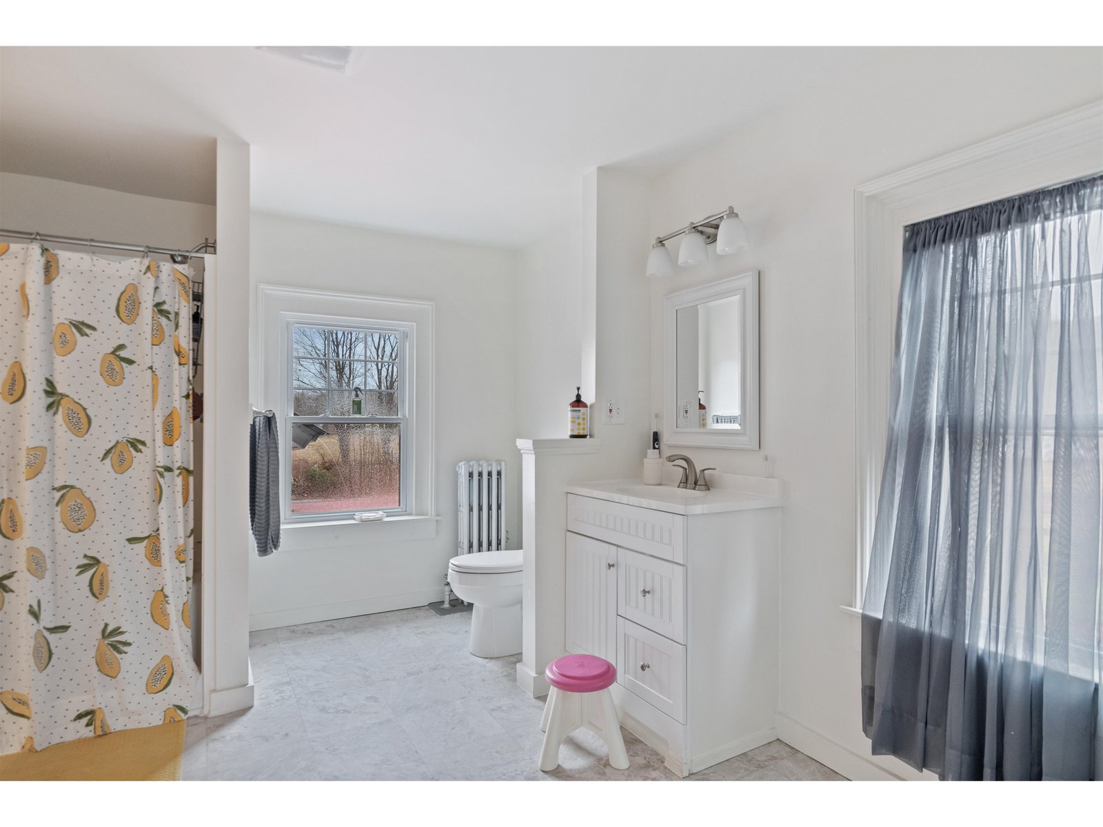 37a River Road