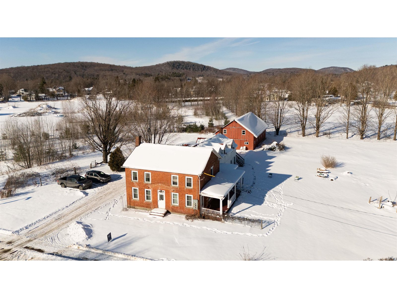 37a River Road