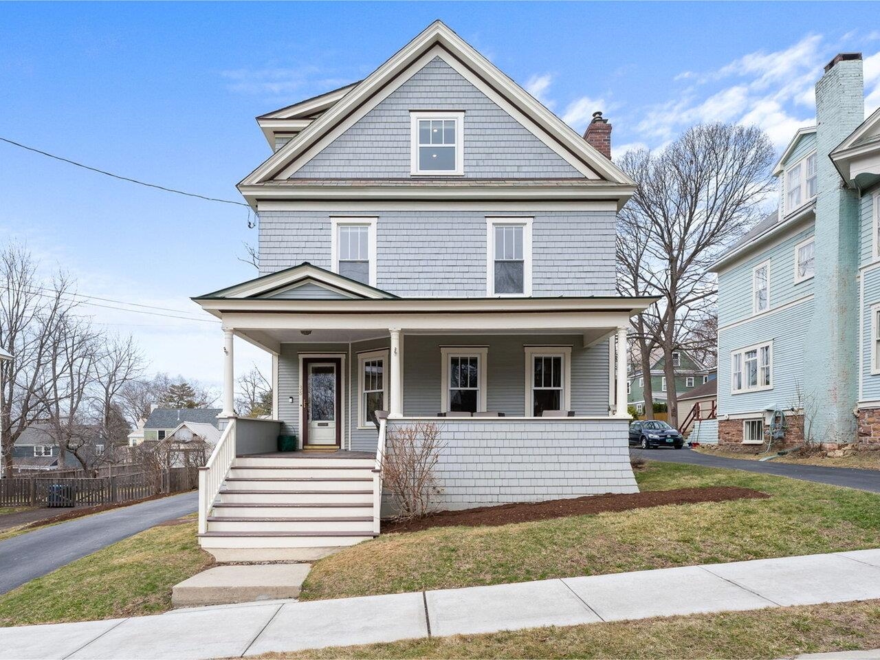 38 Bayview Street
