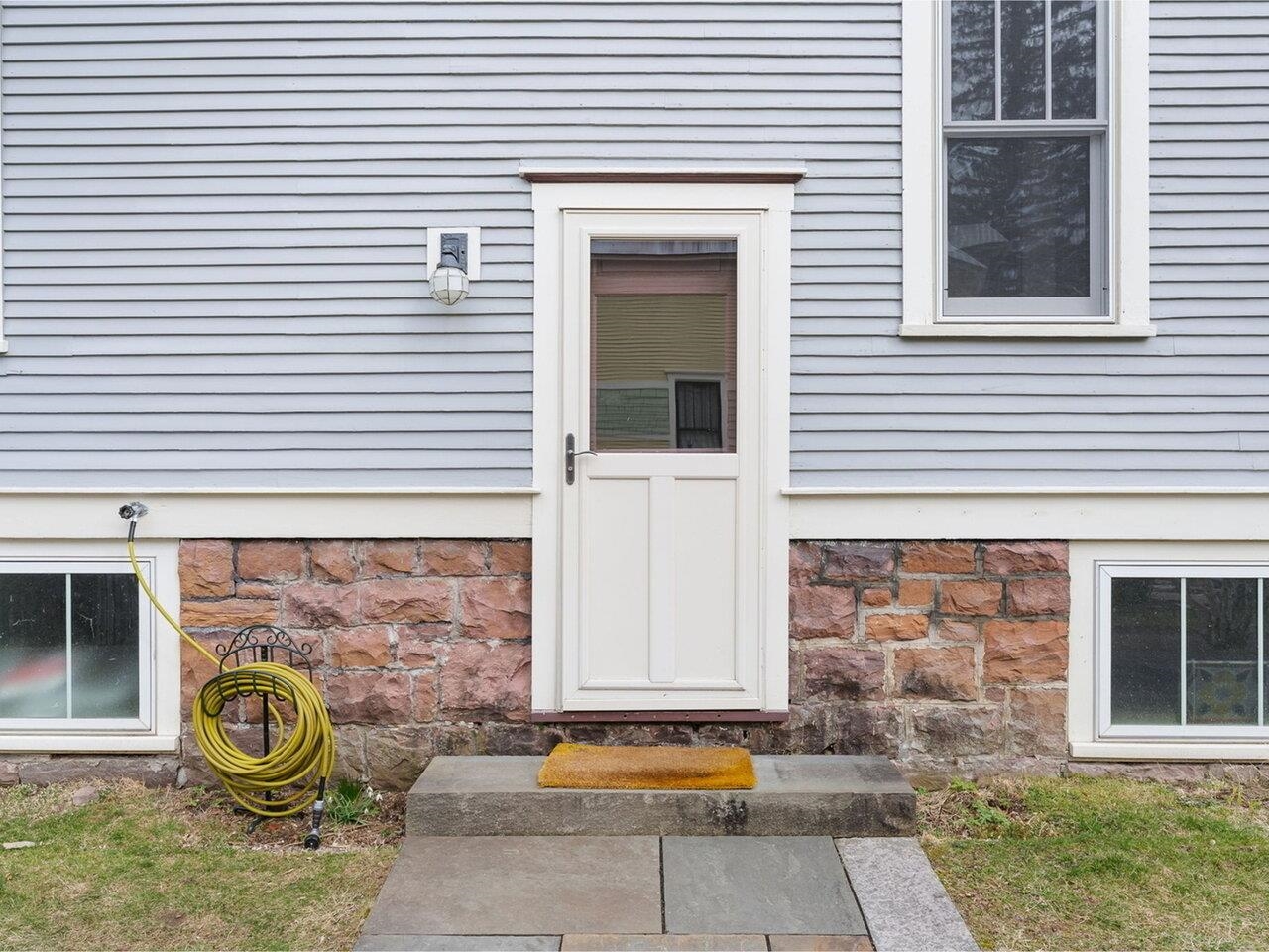 38 Bayview Street