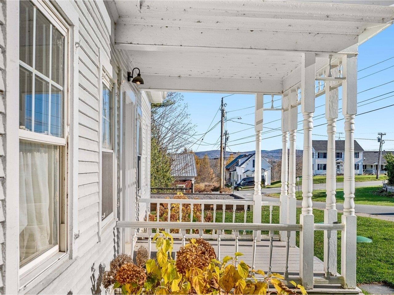 38 Beach Road
