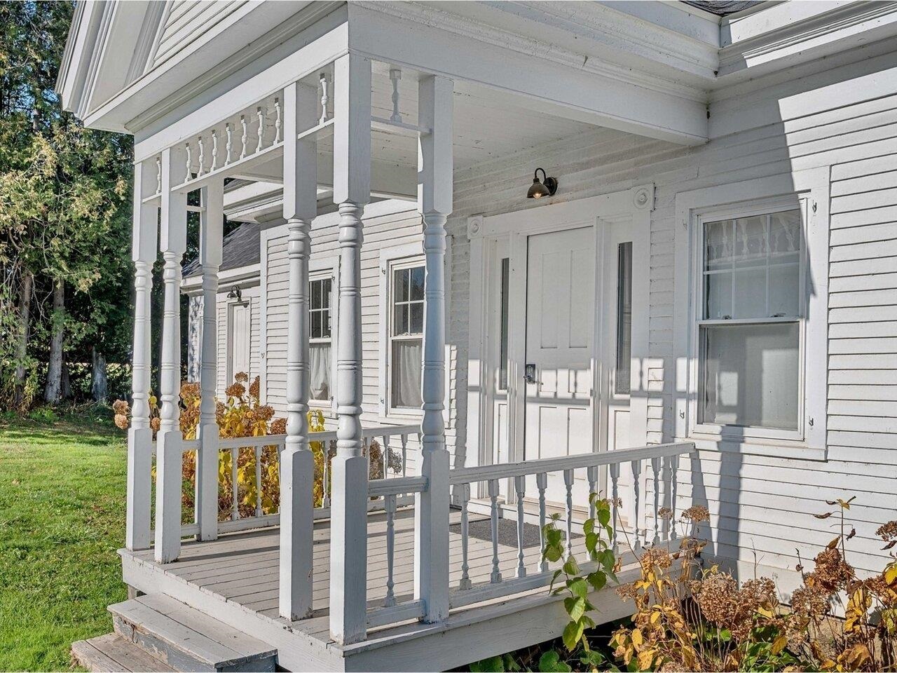 38 Beach Road