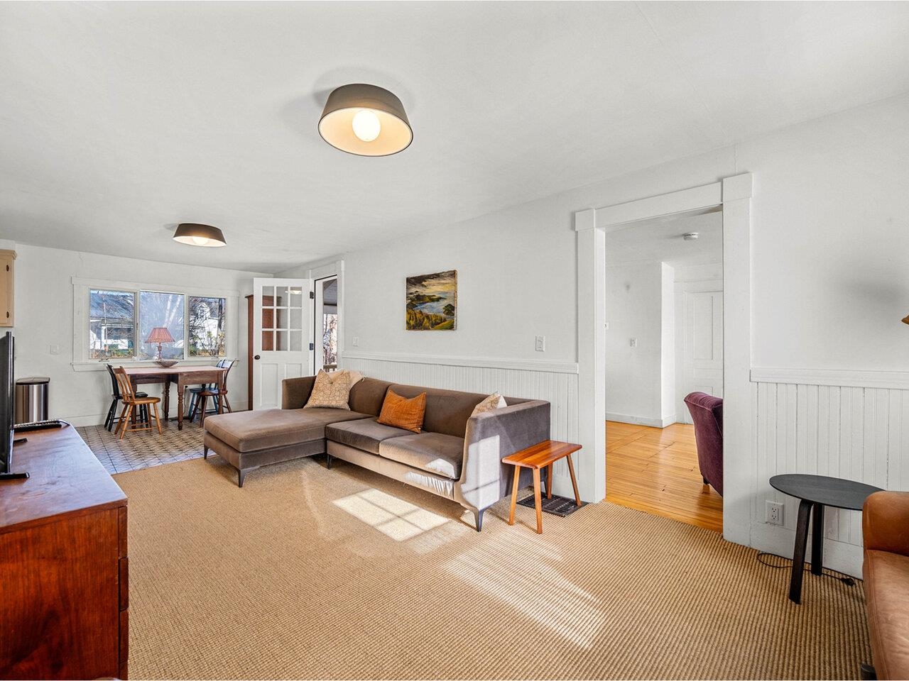 38 Beach Road