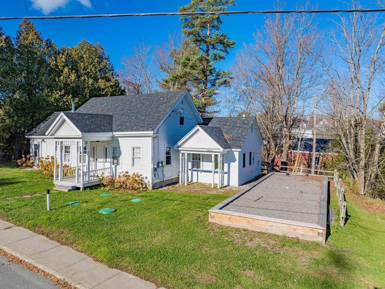 38 Beach Road