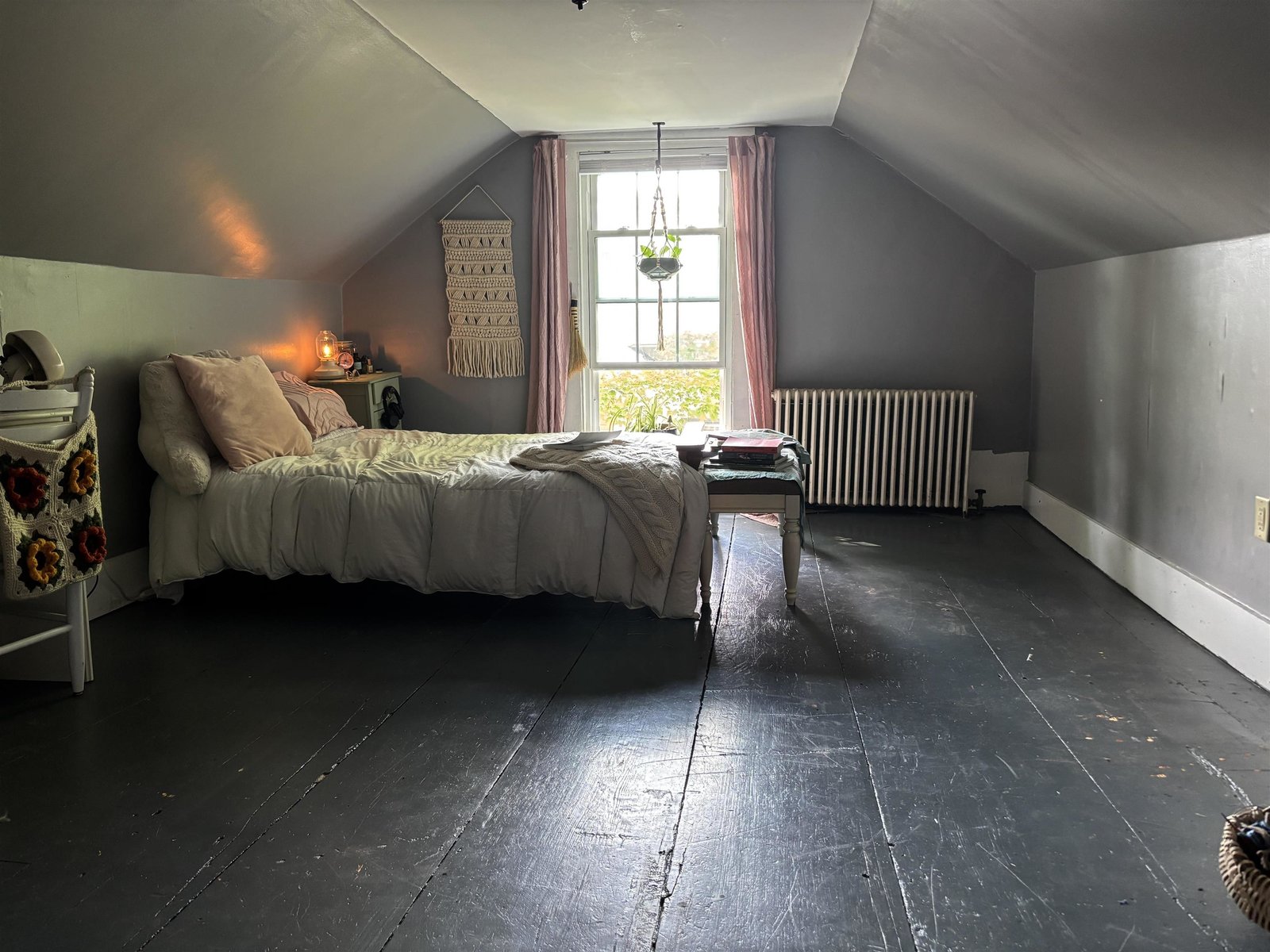 Large Guest Room