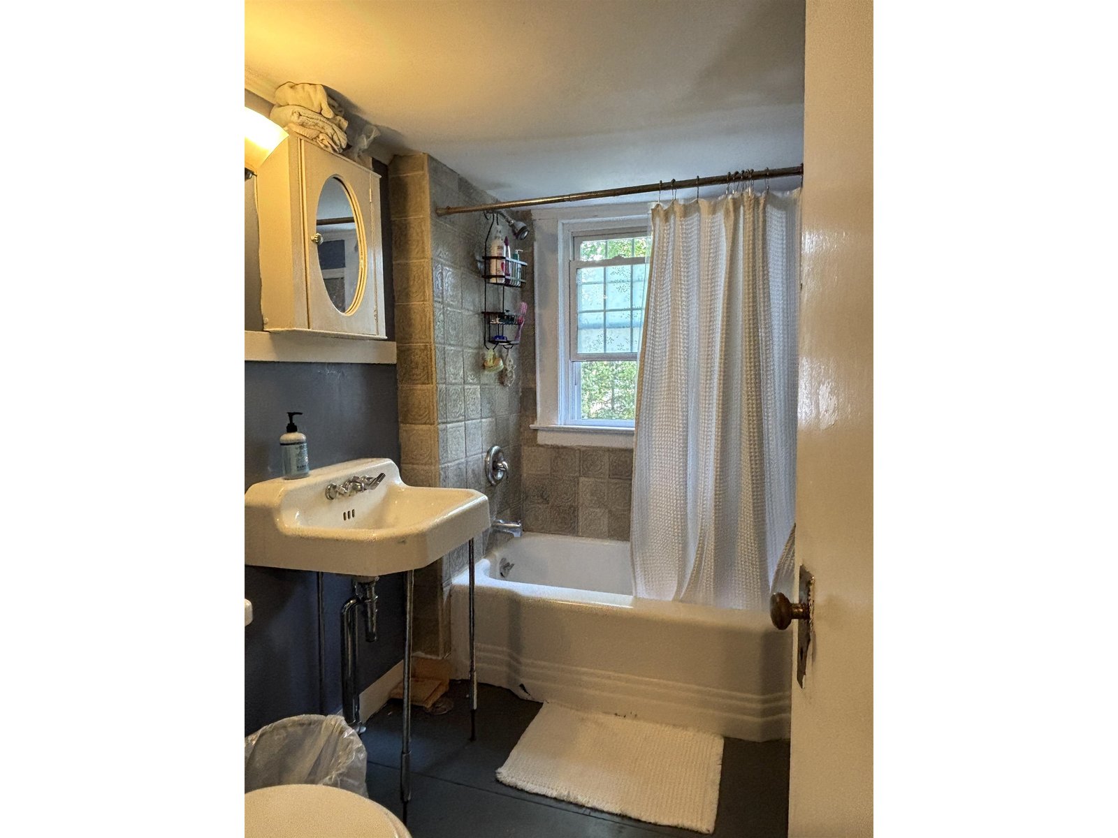 38 Clarks Avenue
