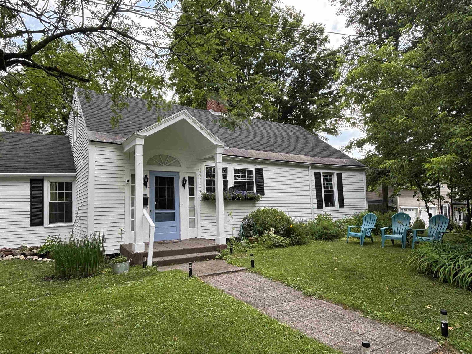 38 Clarks Avenue