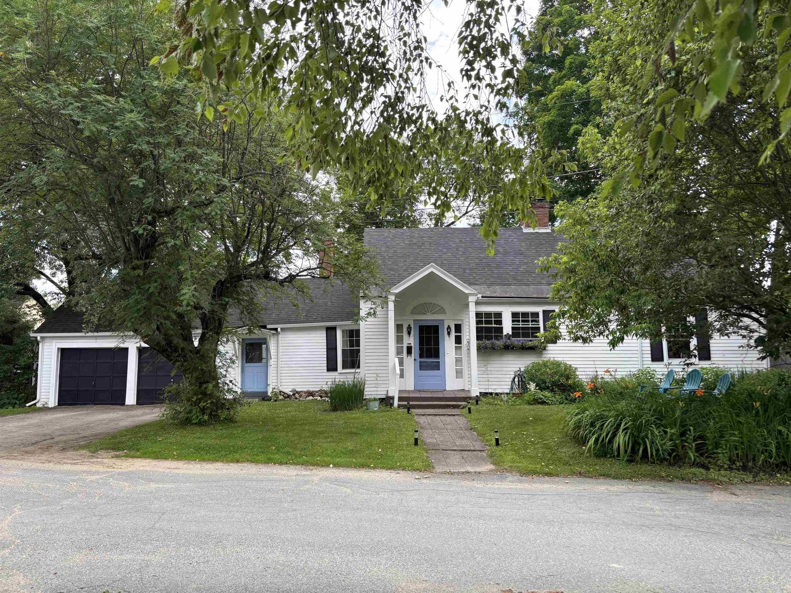 38 Clarks Avenue