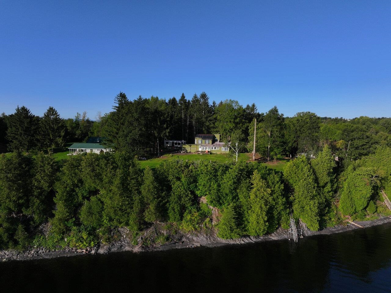 38 Featherbed Lane