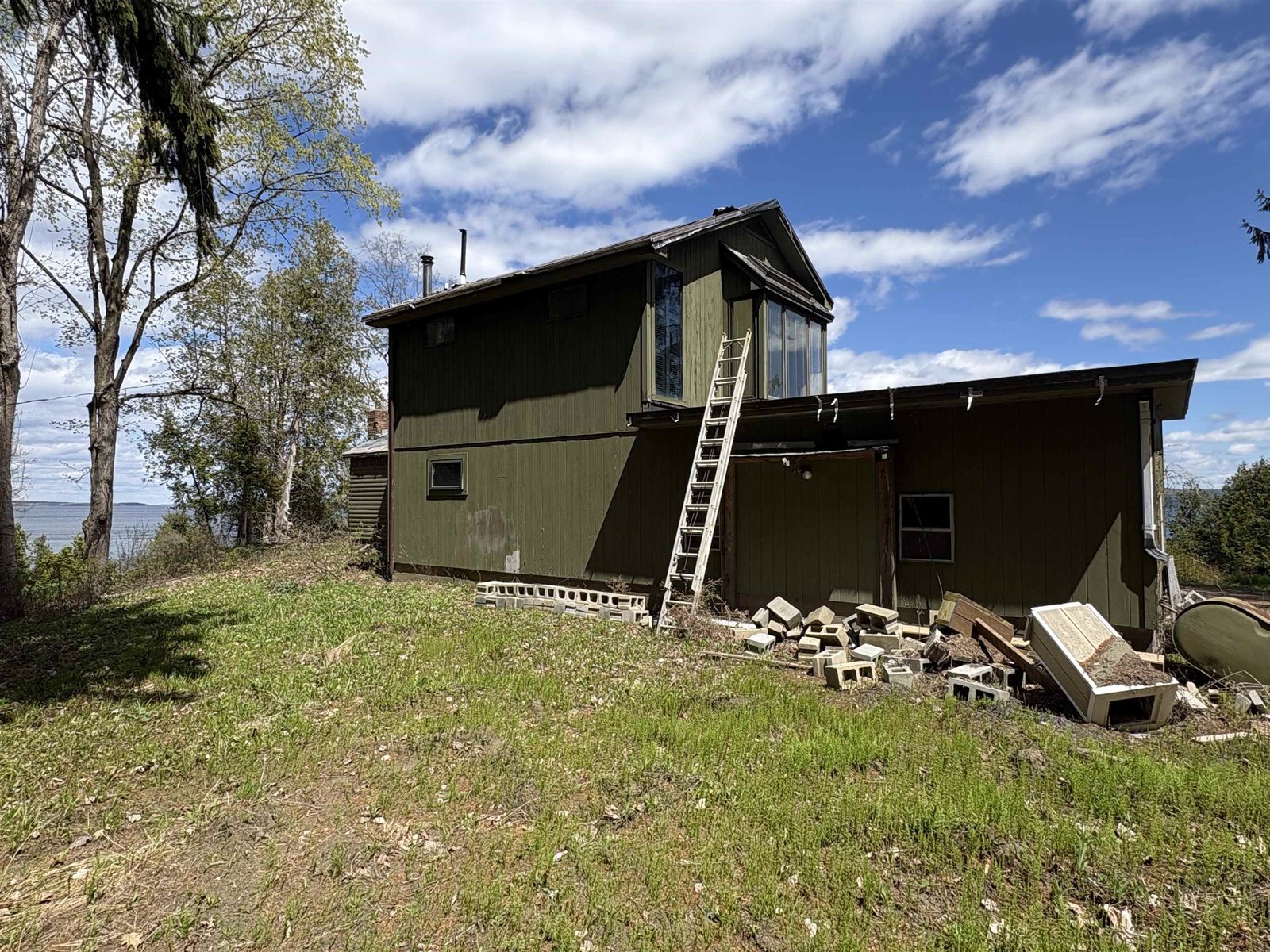 38 Featherbed Lane