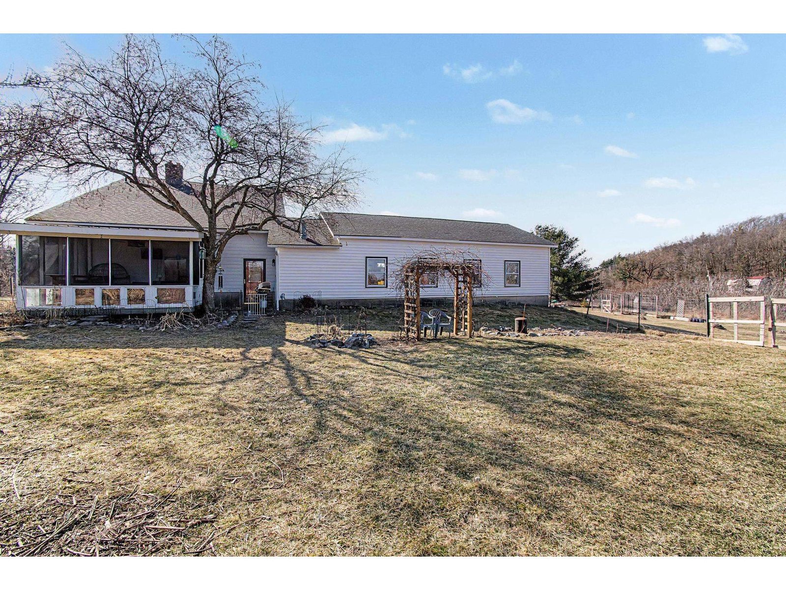38 Hickory Place