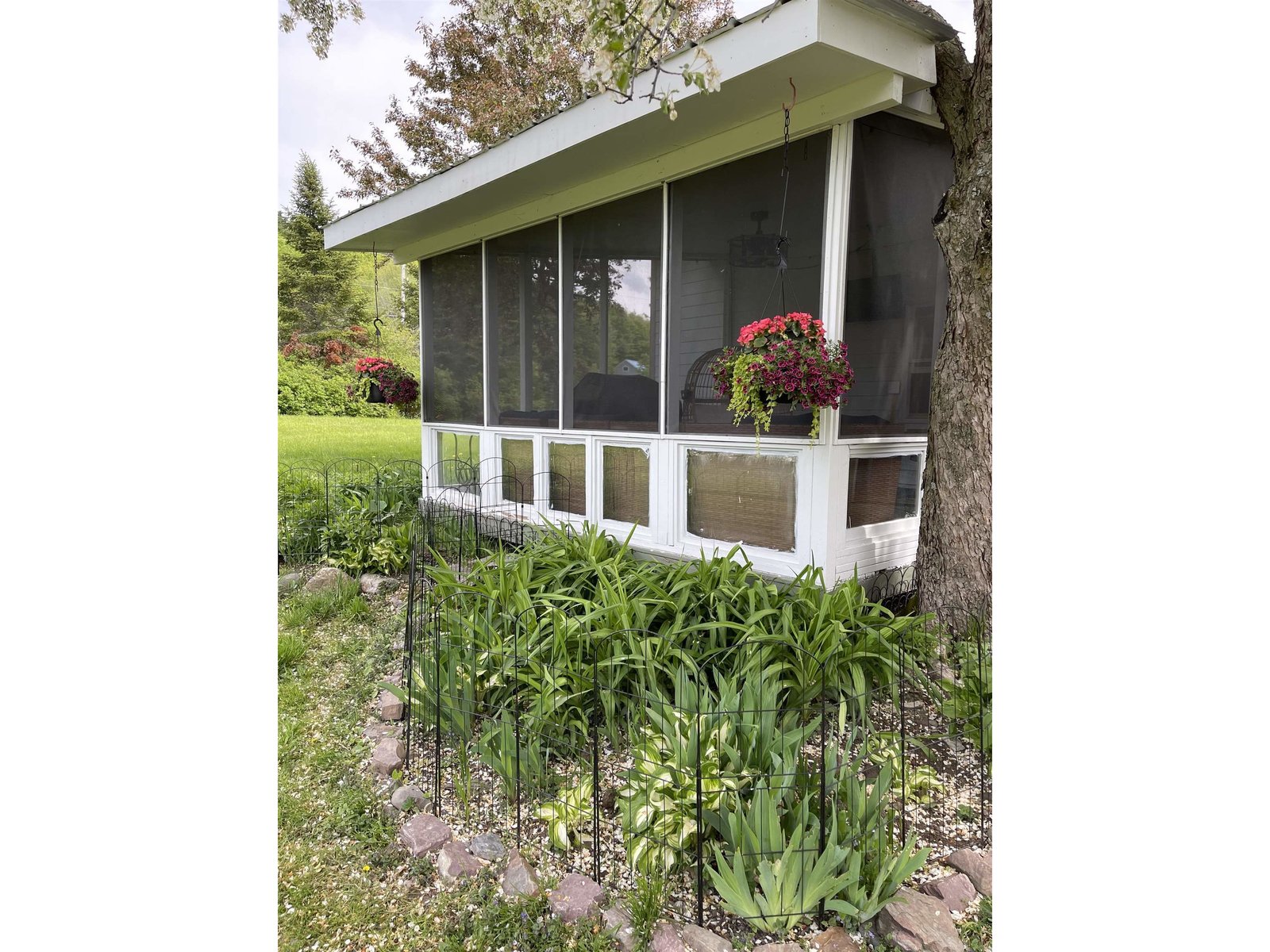 38 Hickory Place