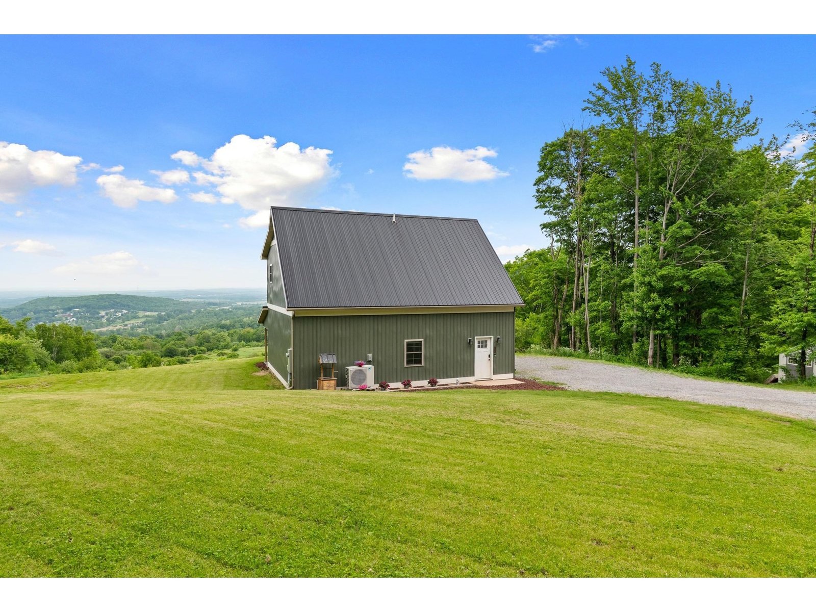 38 Hillcrest Heights