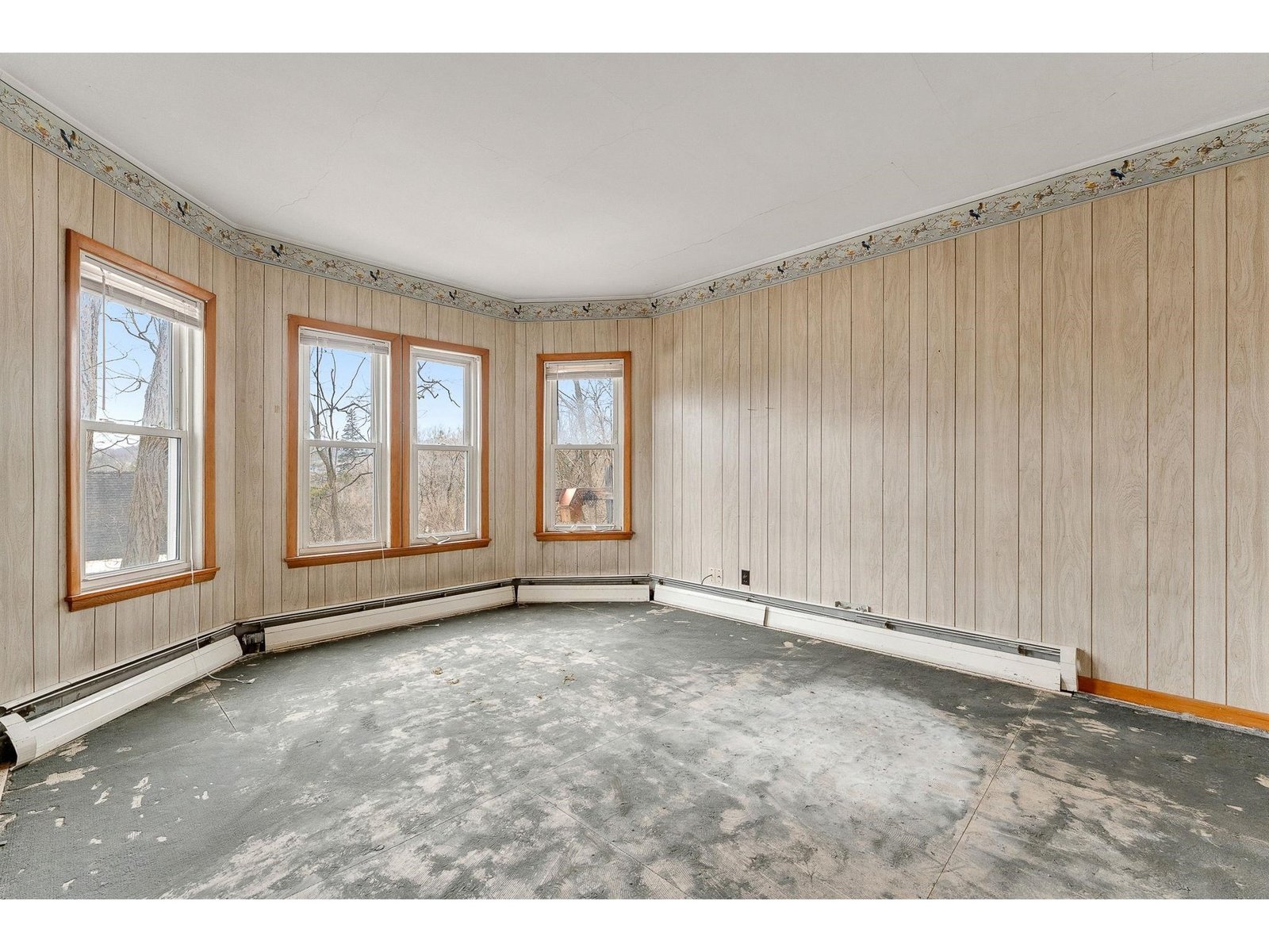 Flooring to be installed prior to closing