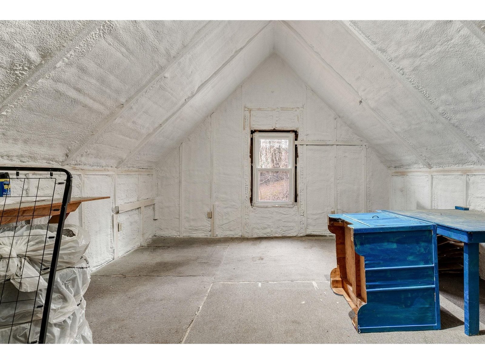 Unfinished bonus room, unit 2