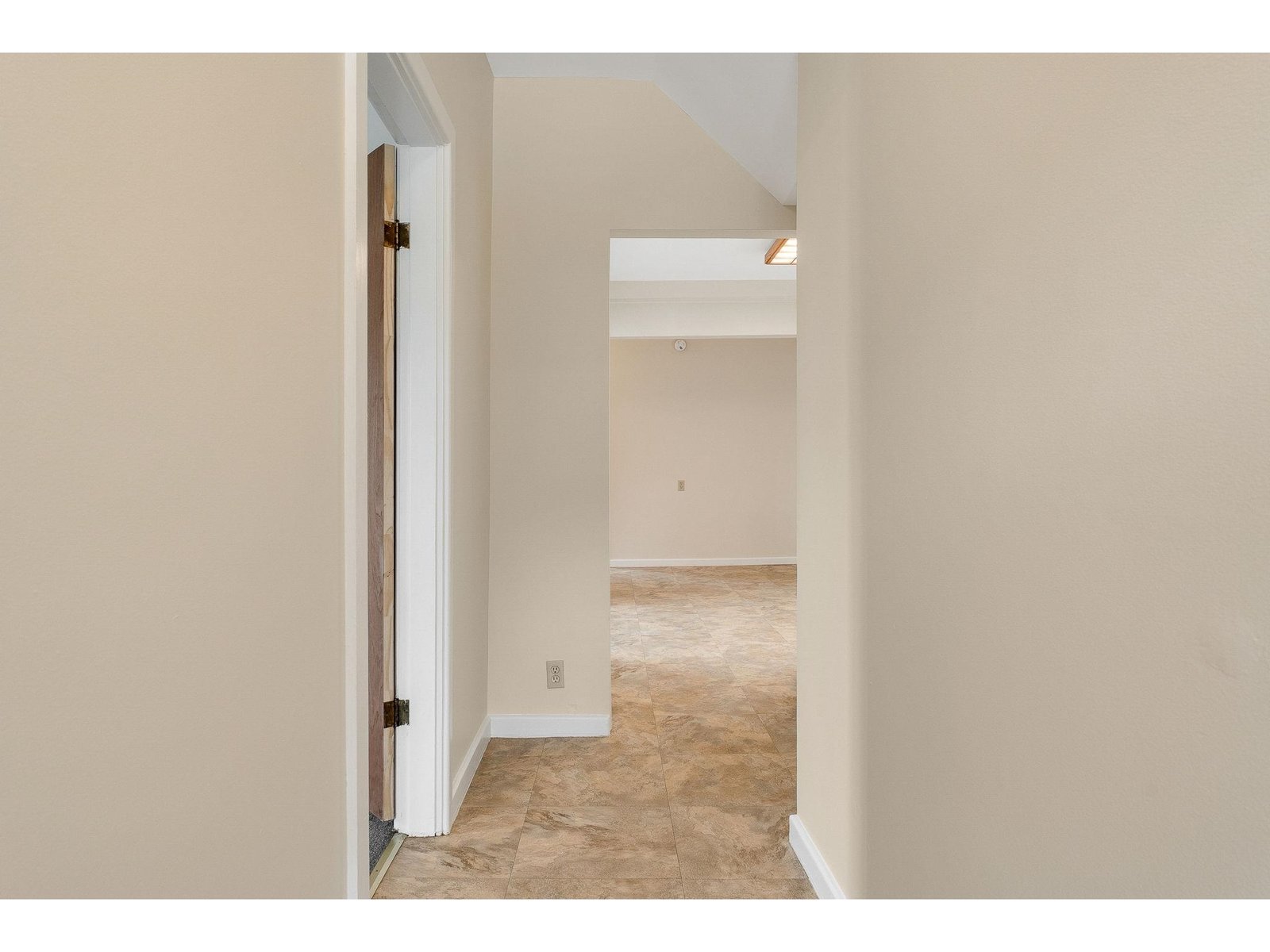 Brand new flooring and paint throughout