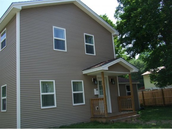 38 Maple ST