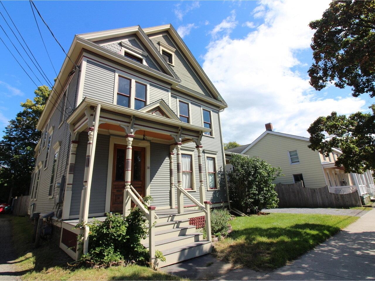 38 North Winooski Avenue