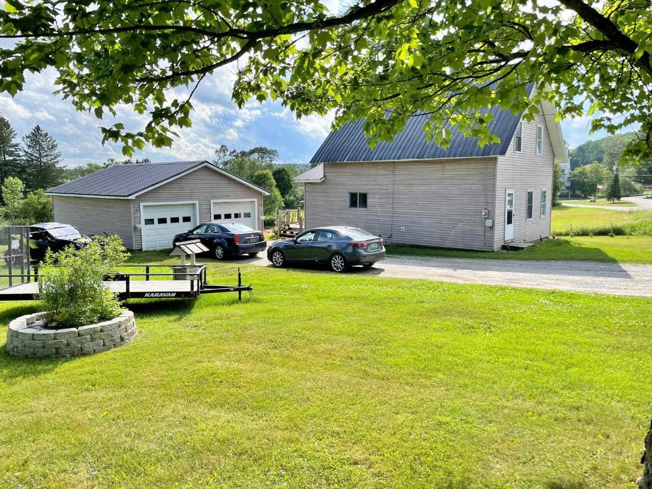 38 Schoolhouse Road