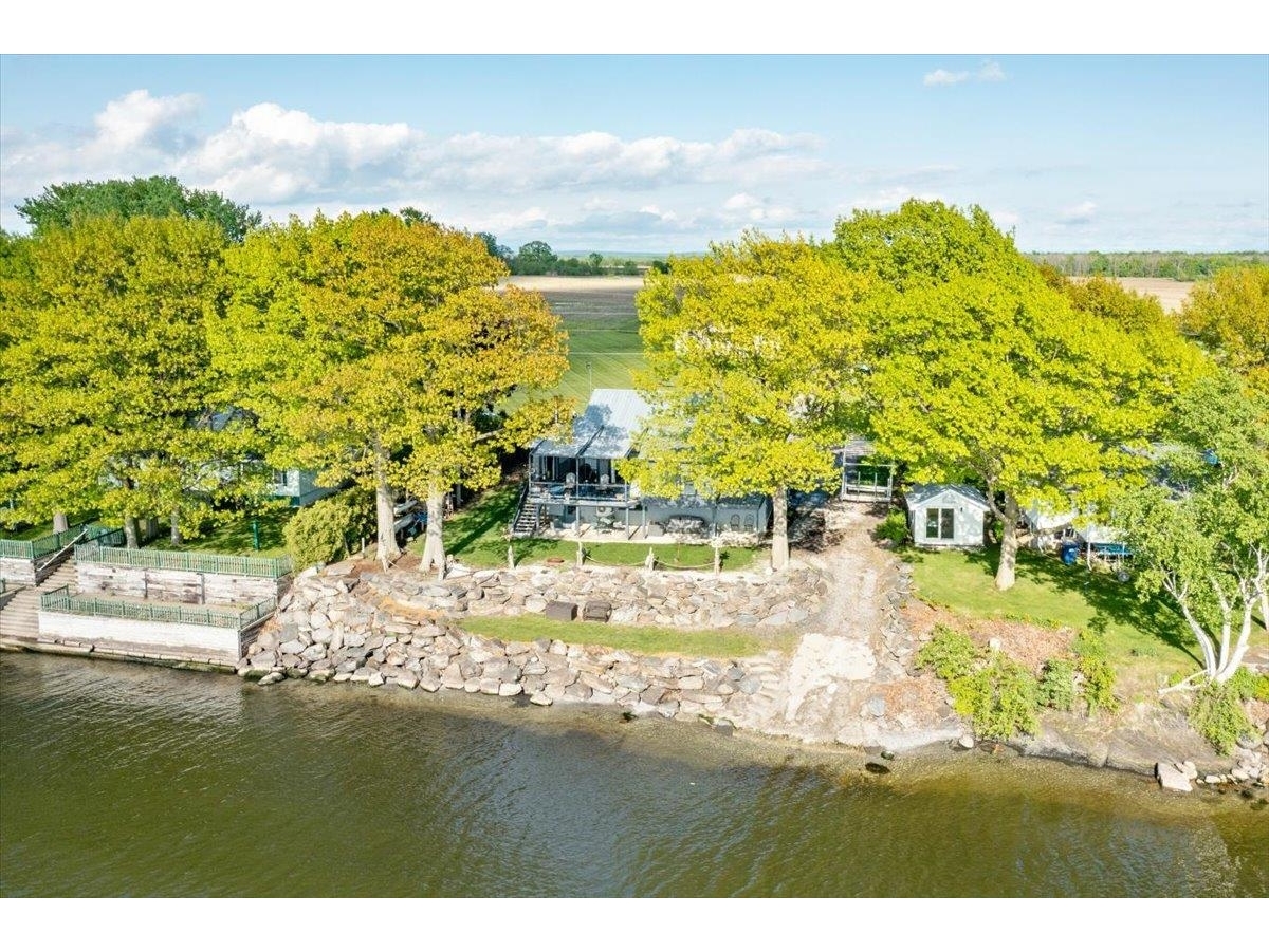 380 Lakewood Drive