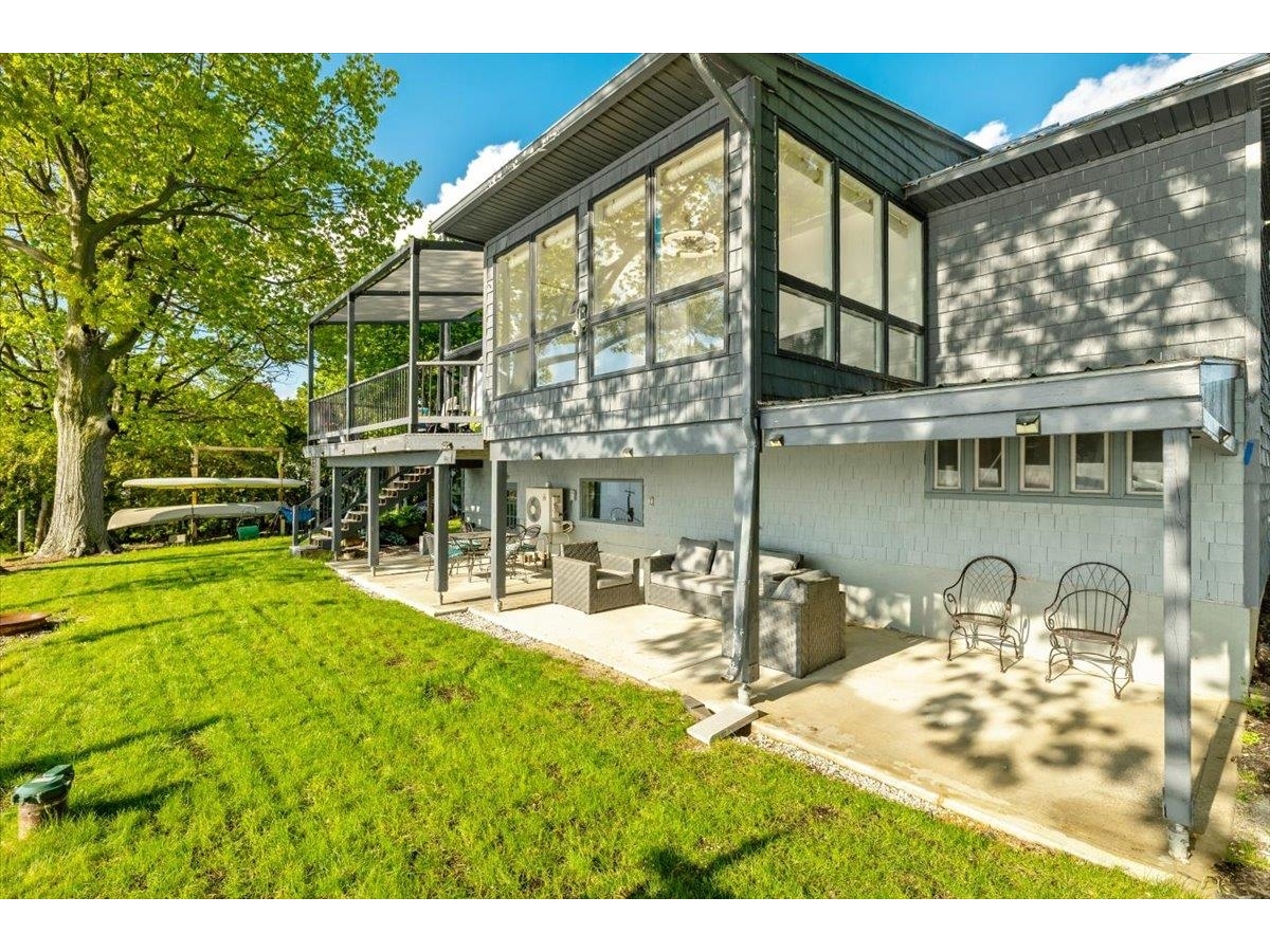 380 Lakewood Drive