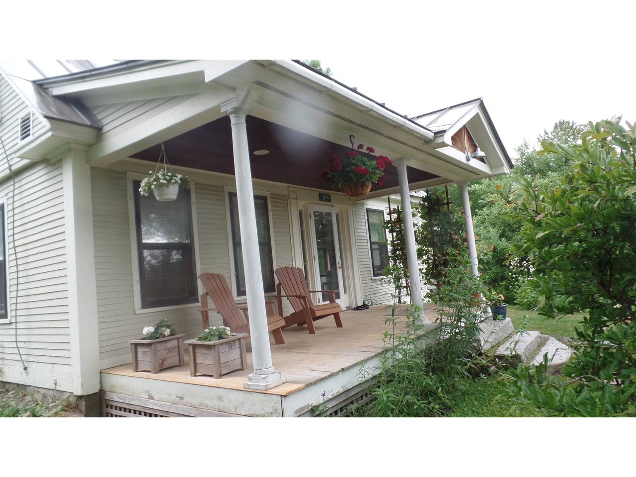 3809 East Hill Road
