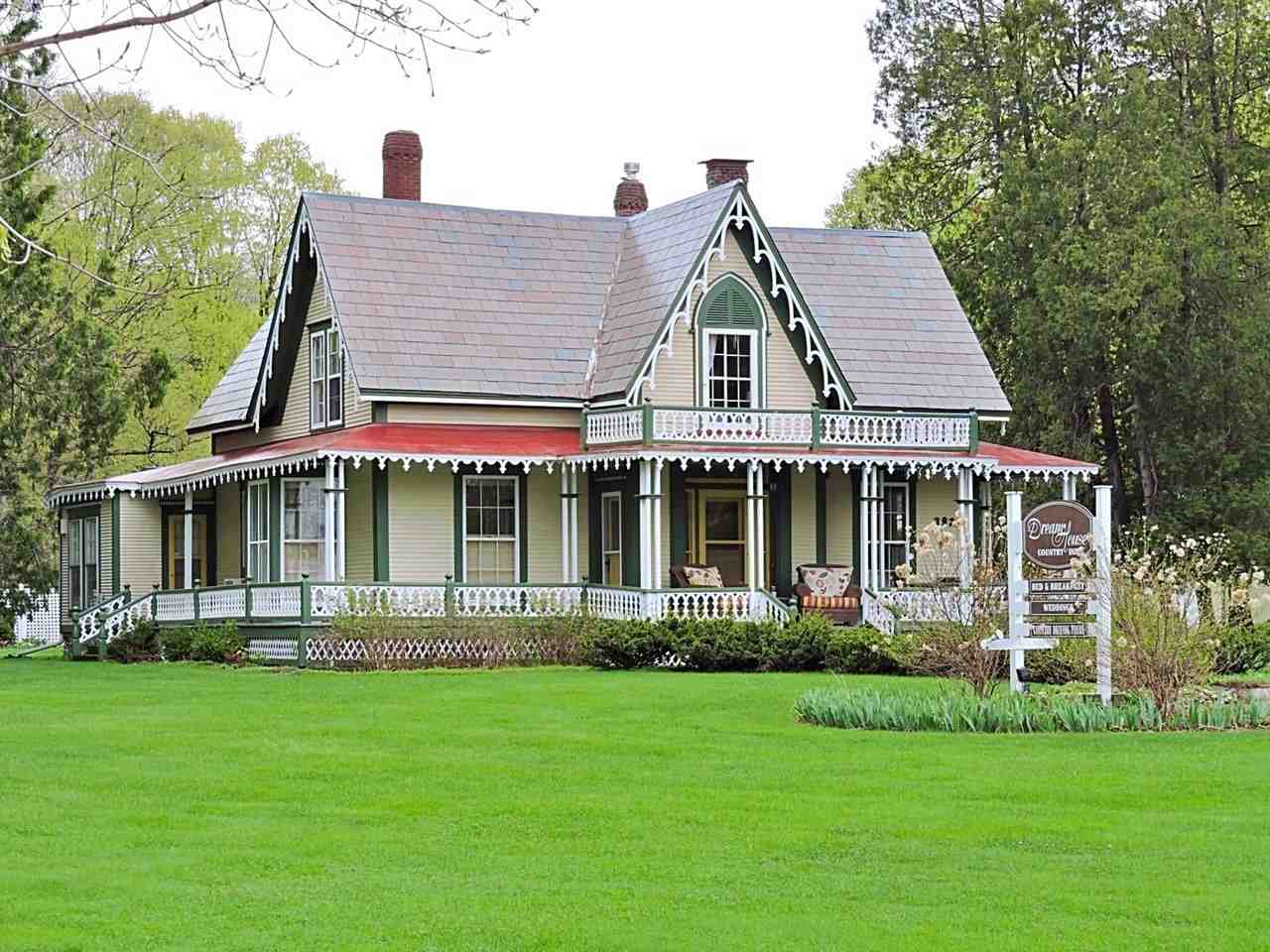 382 Hewitt Road