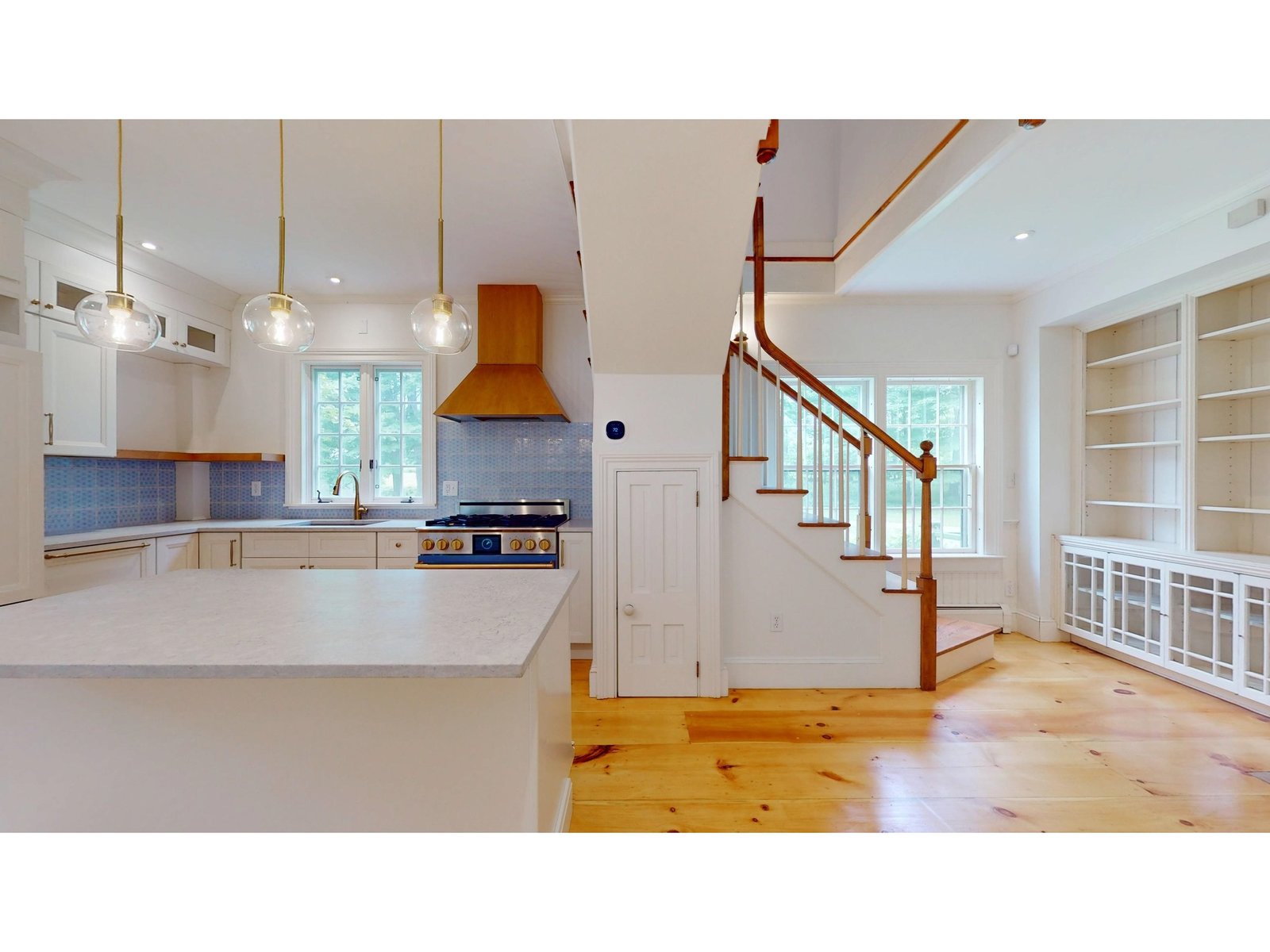 382 Hewitt Road