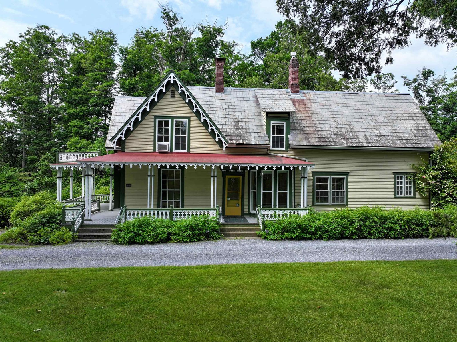 382 Hewitt Road