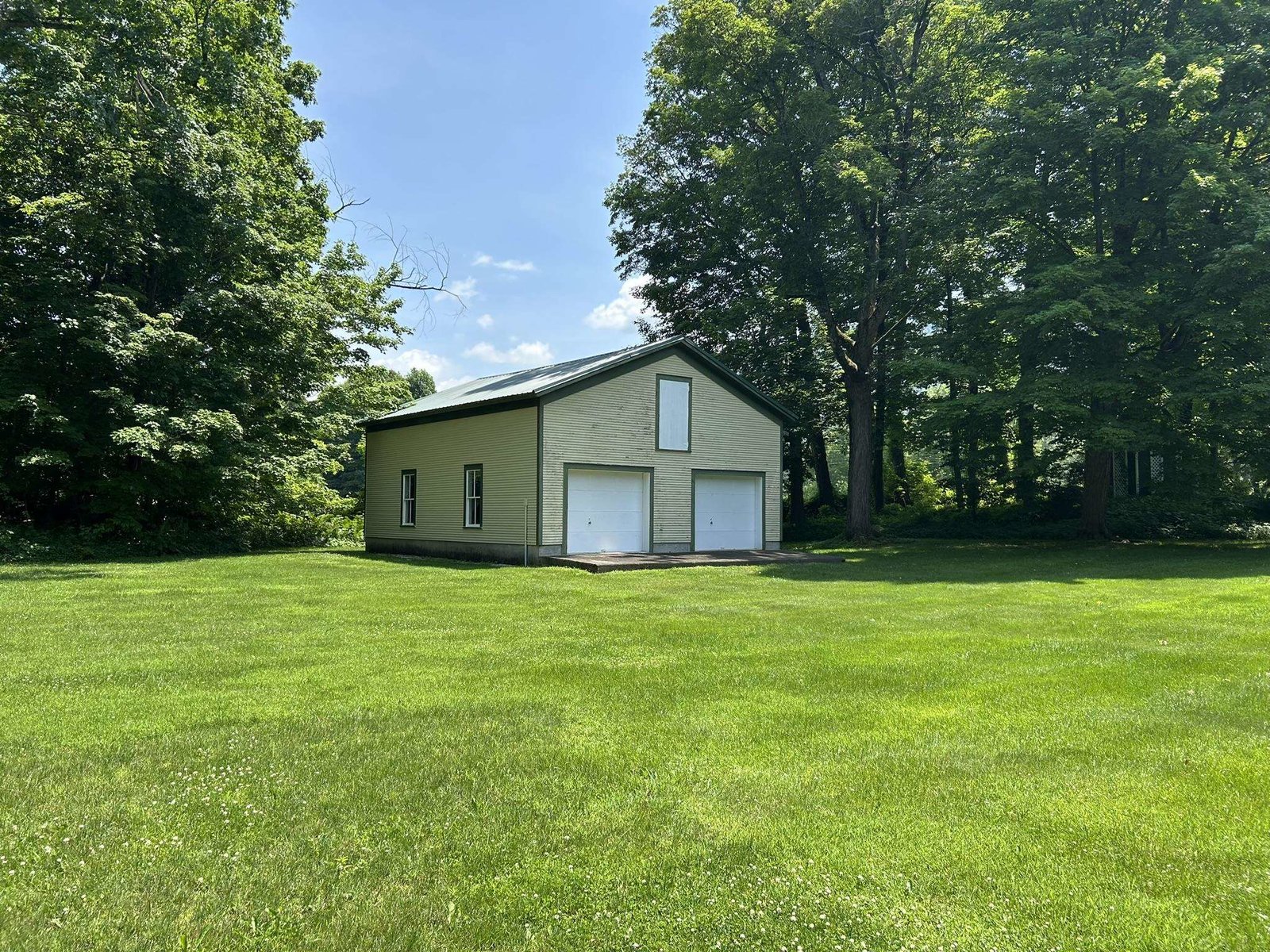 382 Hewitt Road