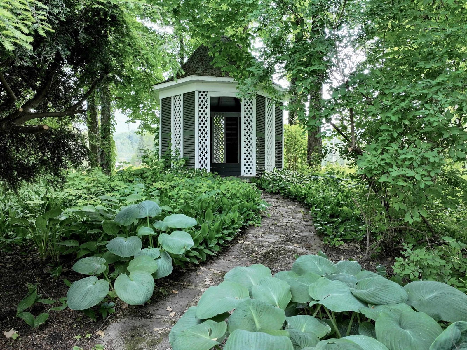 382 Hewitt Road