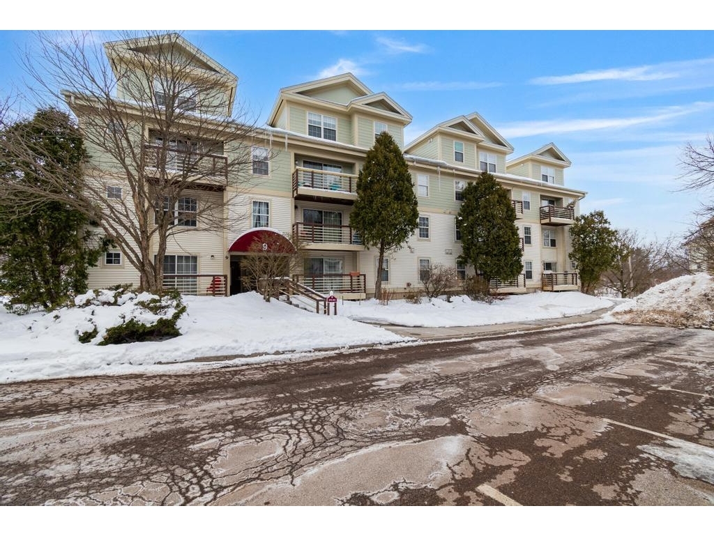 382 Hildred Drive, Burlington