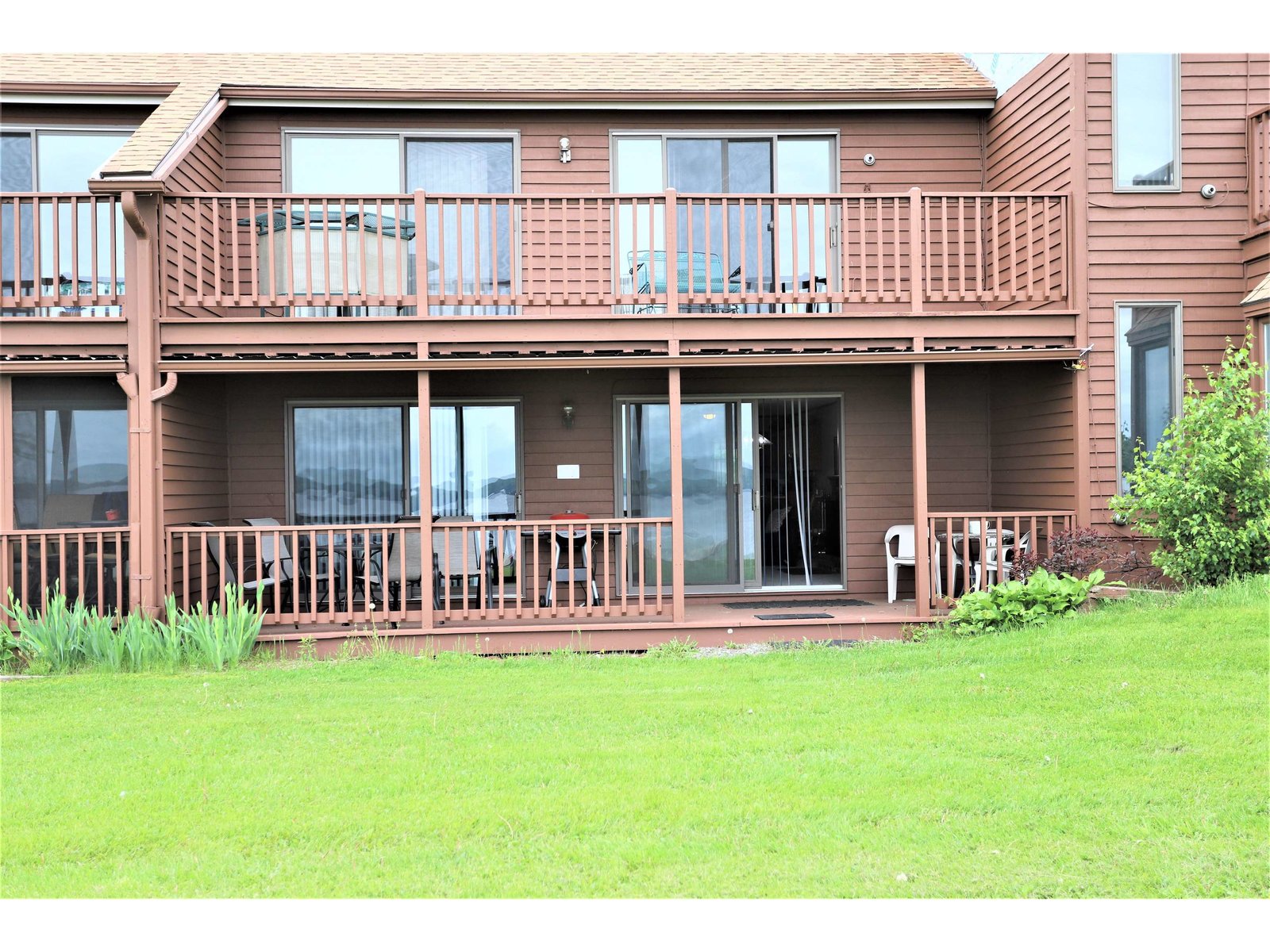 383 Holbrook Bay Commons, Unit B13