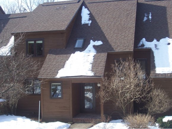 384 Acorn Ln, Unit 384