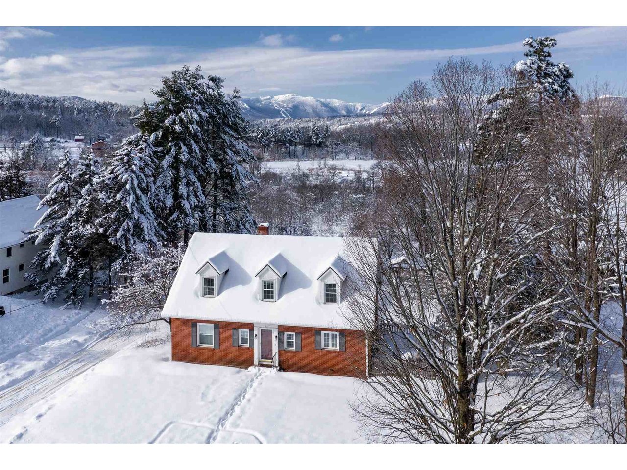 385 Maple Street, Stowe 385 Maple Street, Stowe