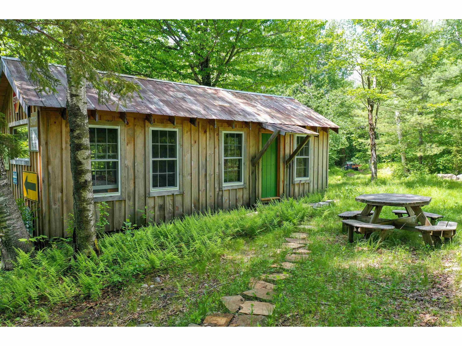 385 White Rocks Road, Goshen
