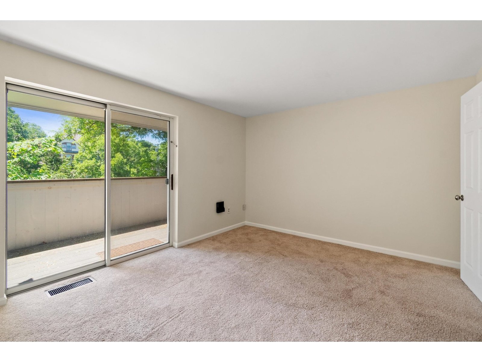388 College Street, Unit 4
