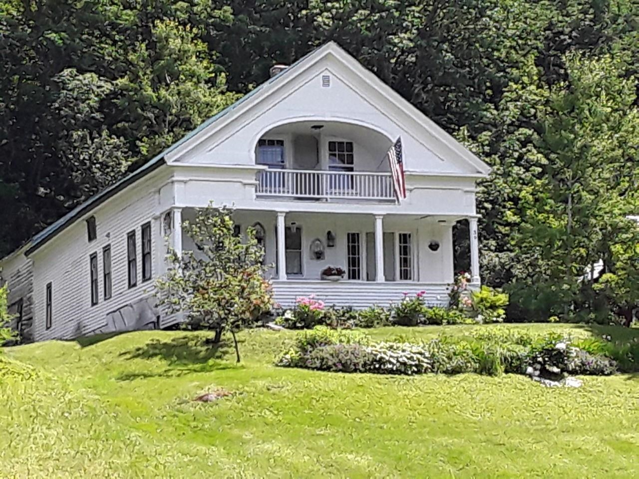 39 Brooks Place