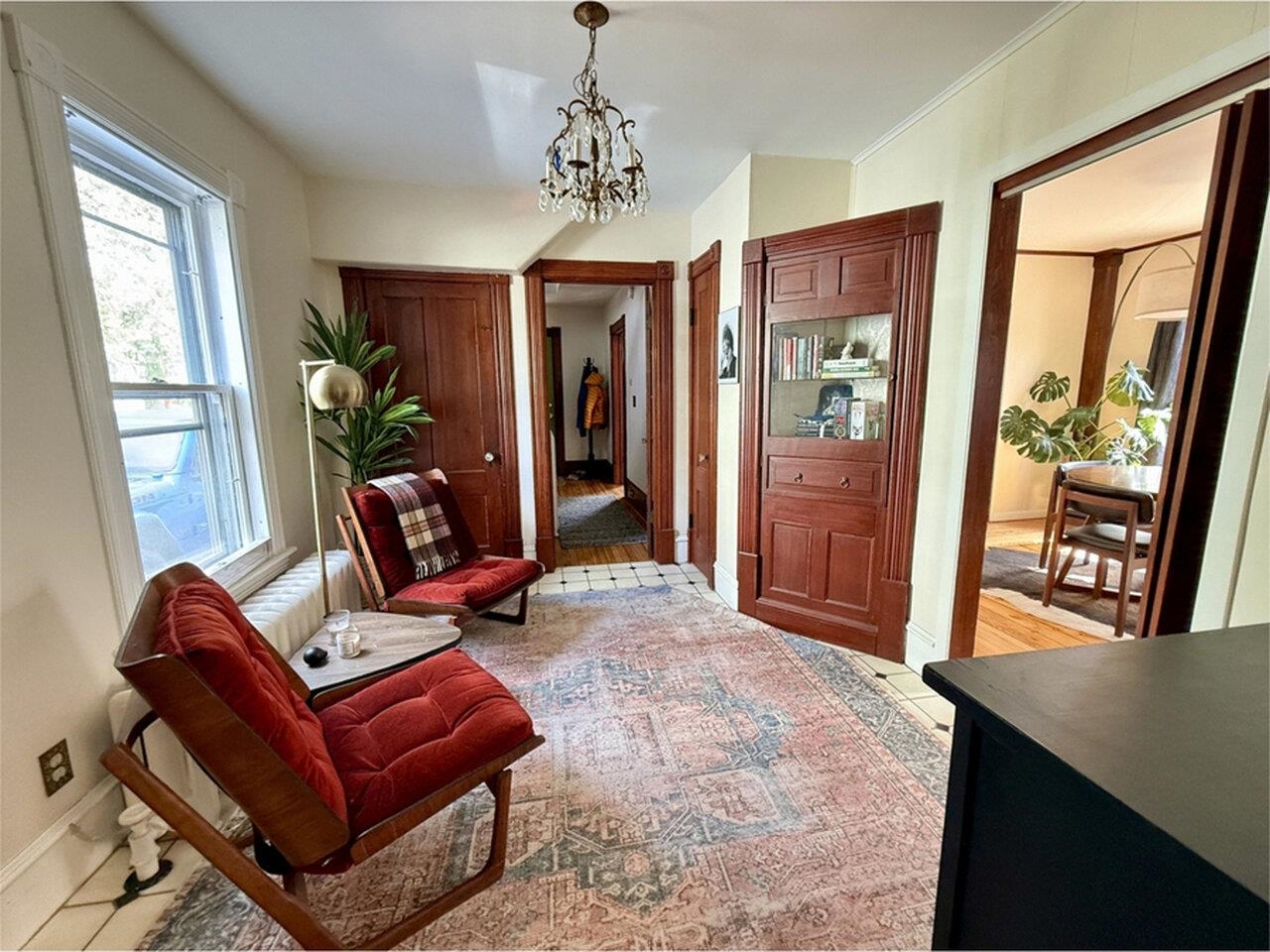 Great sitting room