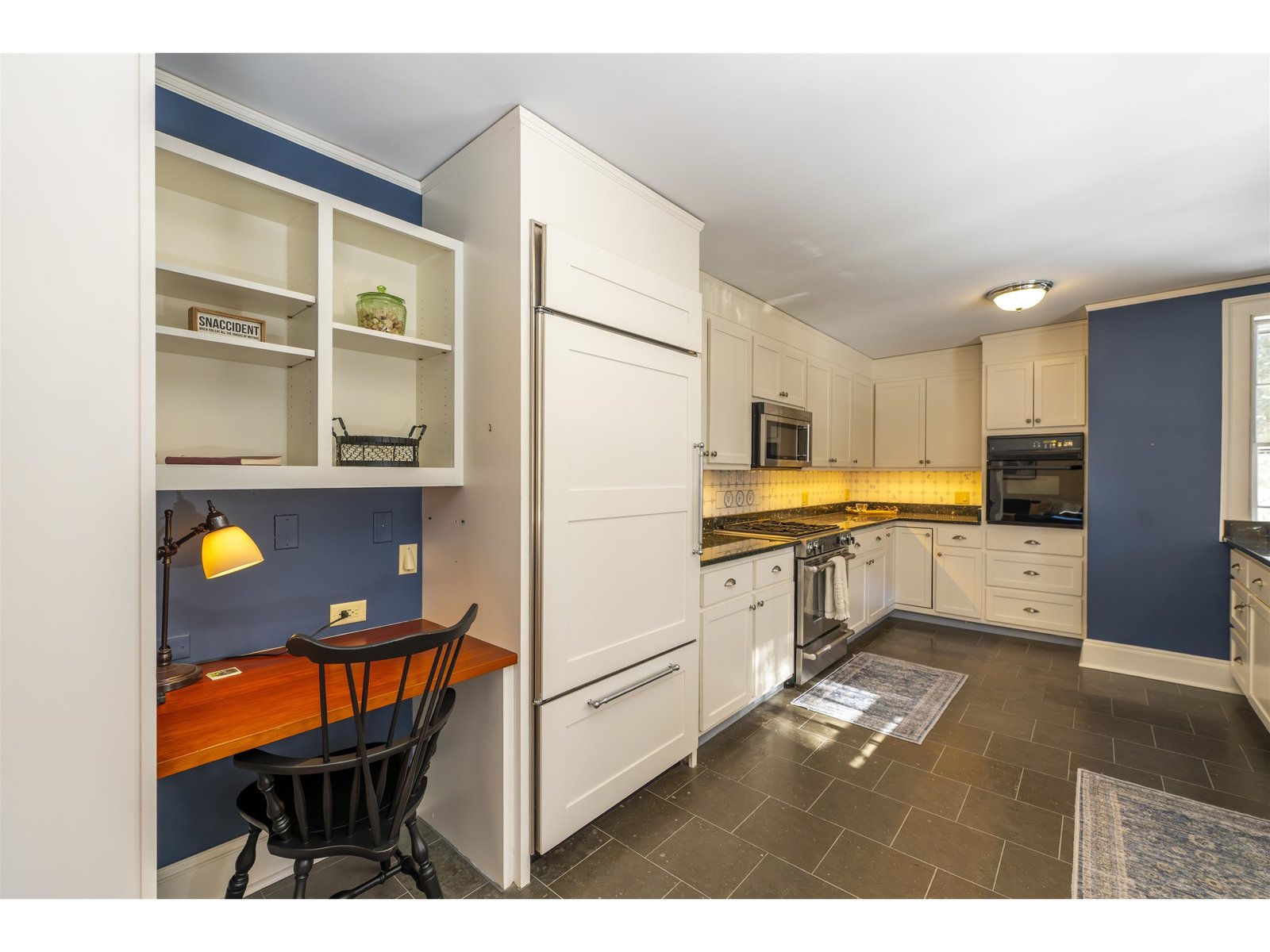 39 Elm Street, Unit B