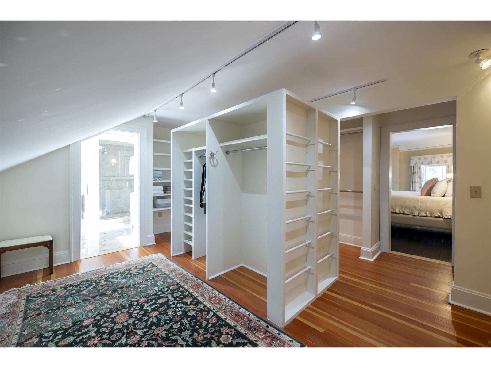39 Elm Street, Unit B